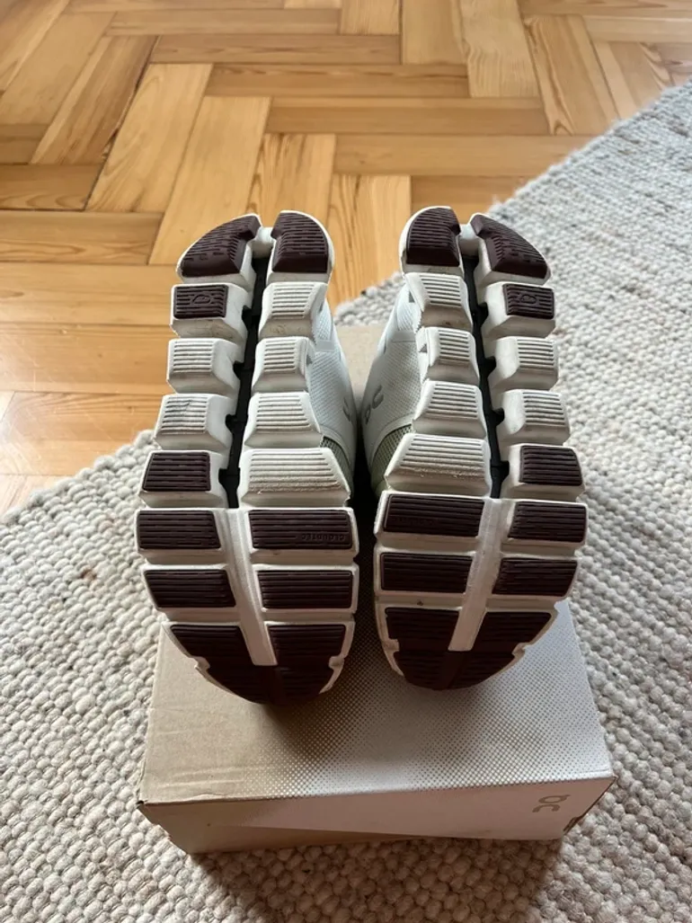 Tweedehands On Running Cloud 5 bike — afbeelding 5 van 5
