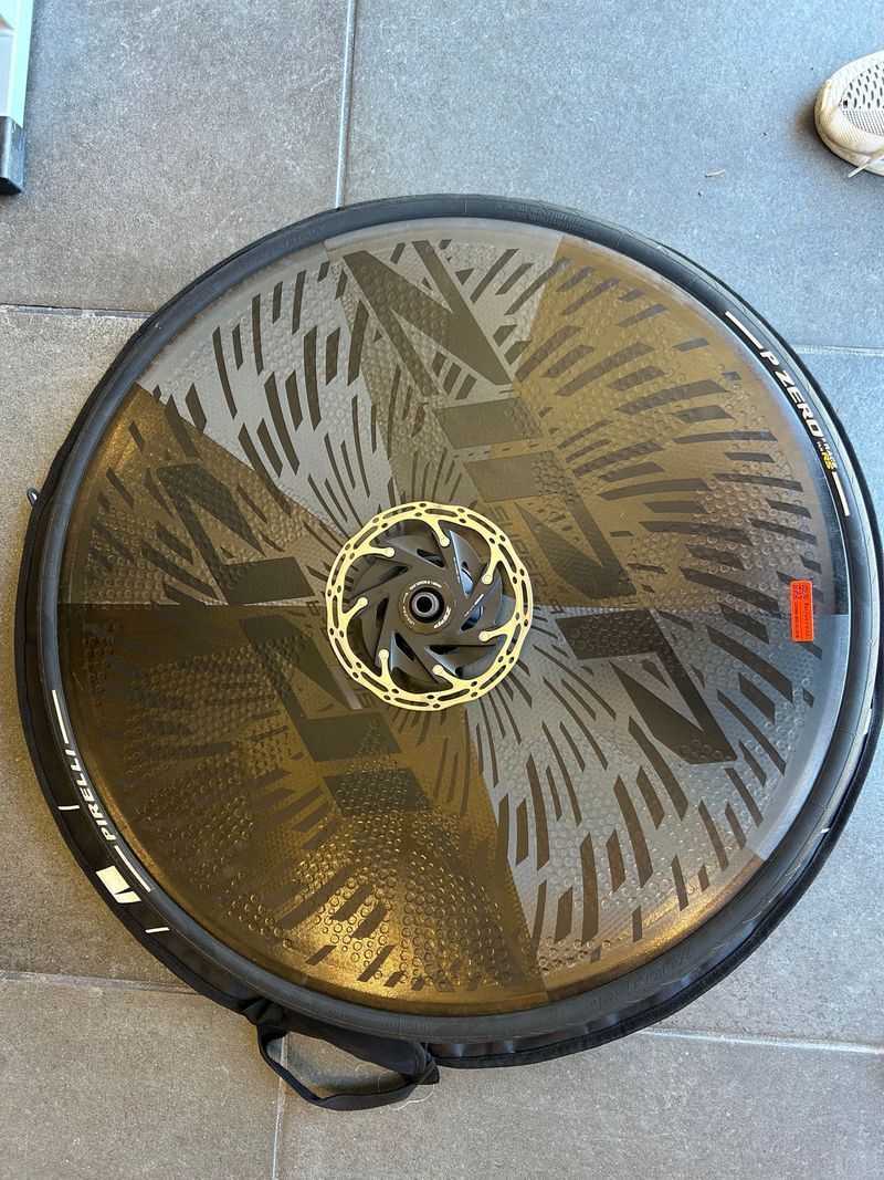 Używany Zipp Super-9 Disc Wheel 2025 bike — zdjęcie 1 z 2