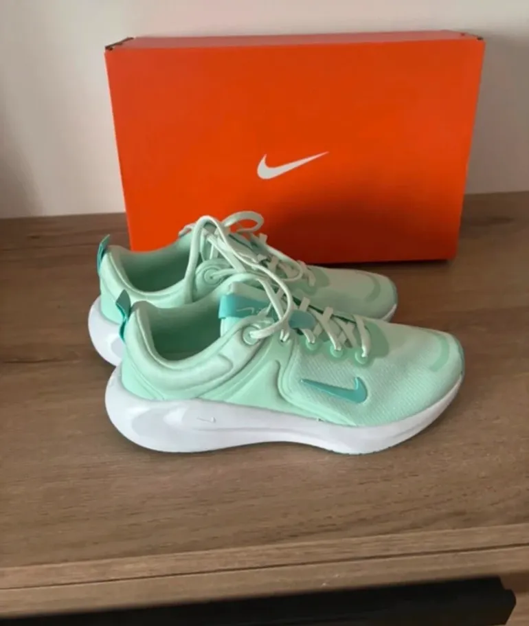 Brugt Nike Revolution 8 bike — billede 2 af 6