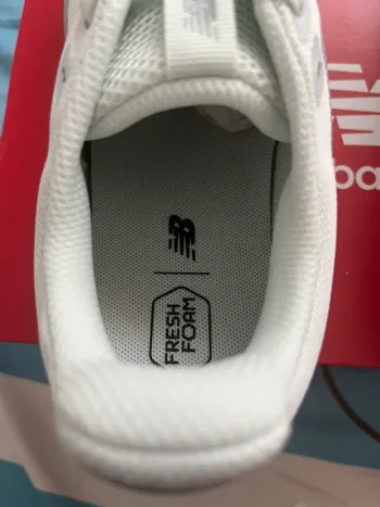 Gebrauchtes New Balance Fresh Foam 520 bike — Bild 3 von 4