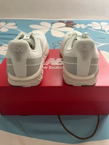 Gebrauchtes New Balance Fresh Foam 520 bike — Bild 2 von 4