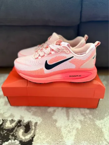 Gebrauchtes Look Nike Air Zoom Vomero 18 bike — Bild 7 von 8