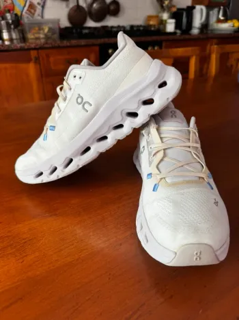 Gebrauchtes On Running Shoes bike