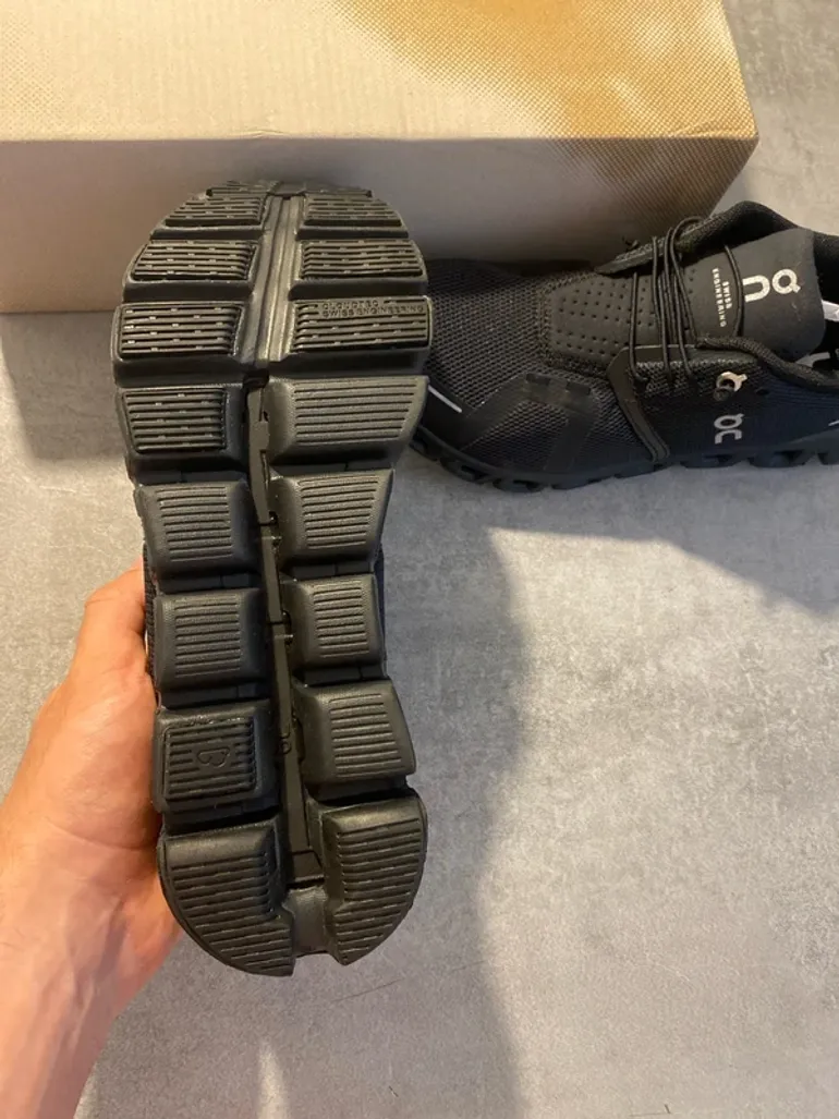 Tweedehands On Running Cloud 5 bike — afbeelding 2 van 5