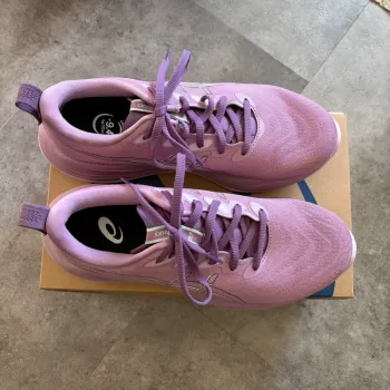 Tweedehands Asics Gel cumulus 27 bike — afbeelding 2 van 8