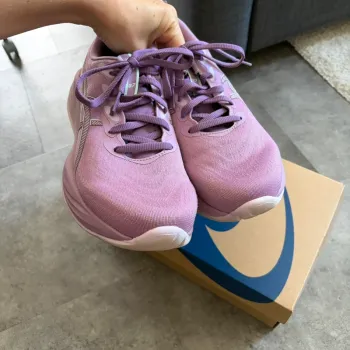 Tweedehands Asics Gel cumulus 27 bike — afbeelding 3 van 8