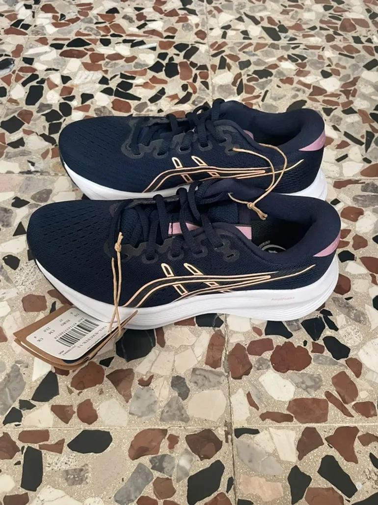 Gebrauchtes Asics scarpe da ginnastica per donne bike — Bild 5 von 5