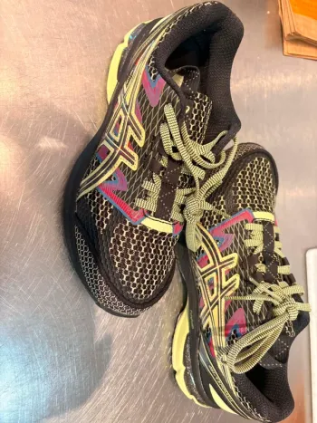 Tweedehands Asics GEL-Cumulus 26 bike — afbeelding 2 van 6