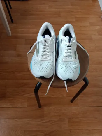 Brooks Adrenaline GTS 24 bike de segunda mano — imagen 2 de 10