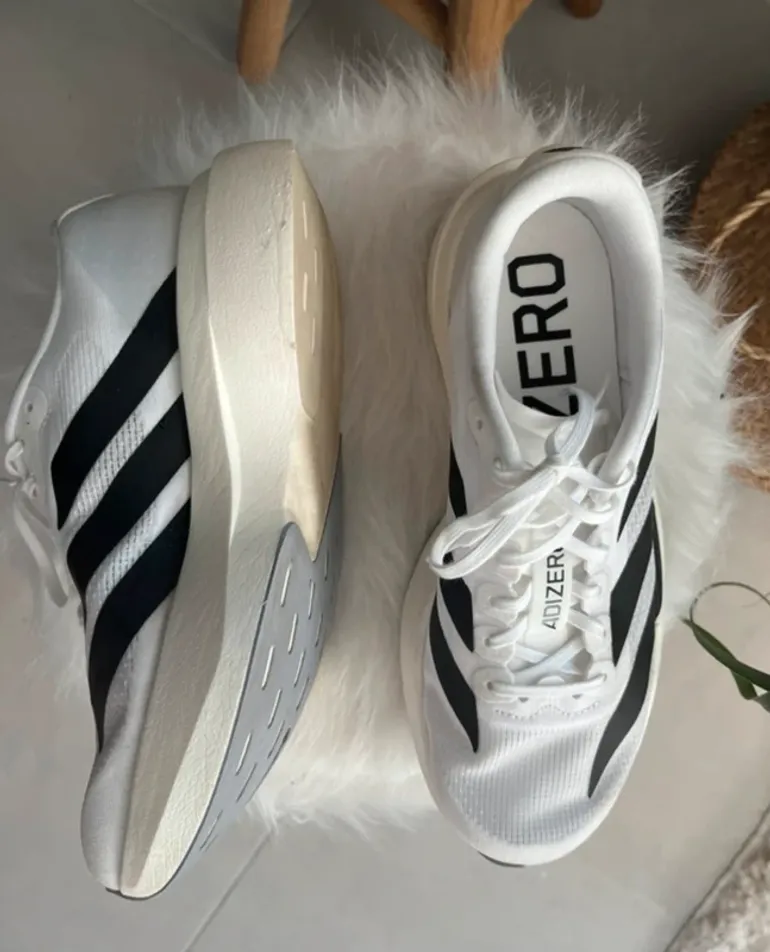 Adidas Adizero evo SL bike d'occasion — image 4 sur 5