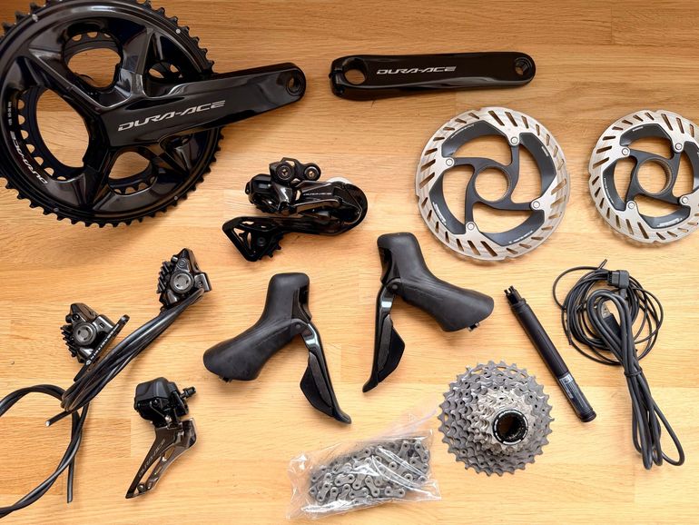 Used Shimano Dura Ace Di2 Disc R9270 Groupset, COMPLETE 2025 bike — image 1 of 11