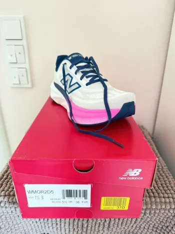 Used New Balance Fresh Foam X More v6 bike — image 3 of 5
