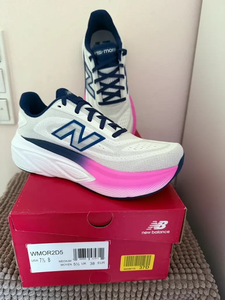Used New Balance Fresh Foam X More v6 bike — image 1 of 5