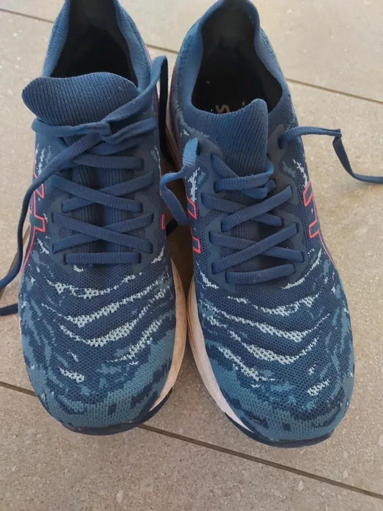 Asics Laufschuhe bike de segunda mano — imagen 2 de 4