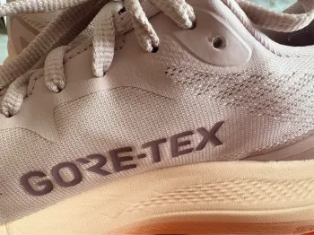 Asics GT 2000 bike usato — immagine 2 di 4