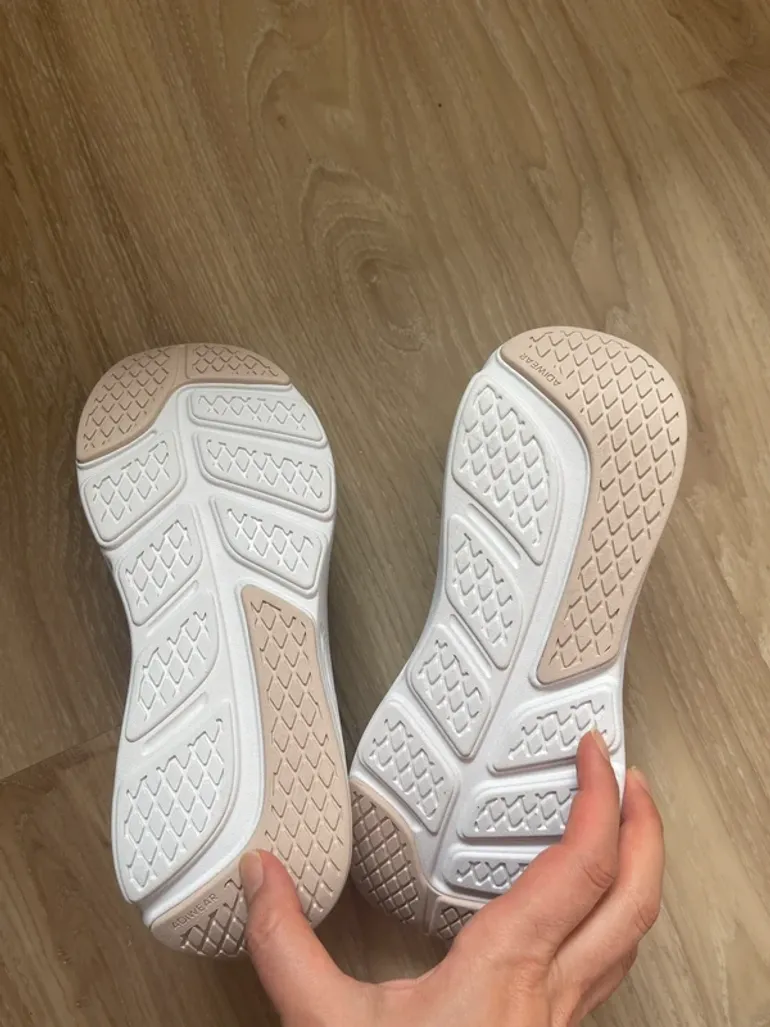 Gebrauchtes Adidas Cloudfoam Go bike — Bild 12 von 13