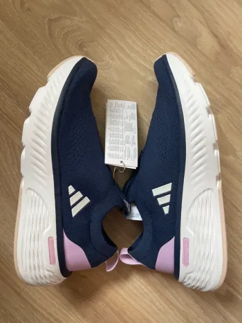 Gebrauchtes Adidas Cloudfoam Go bike — Bild 11 von 13