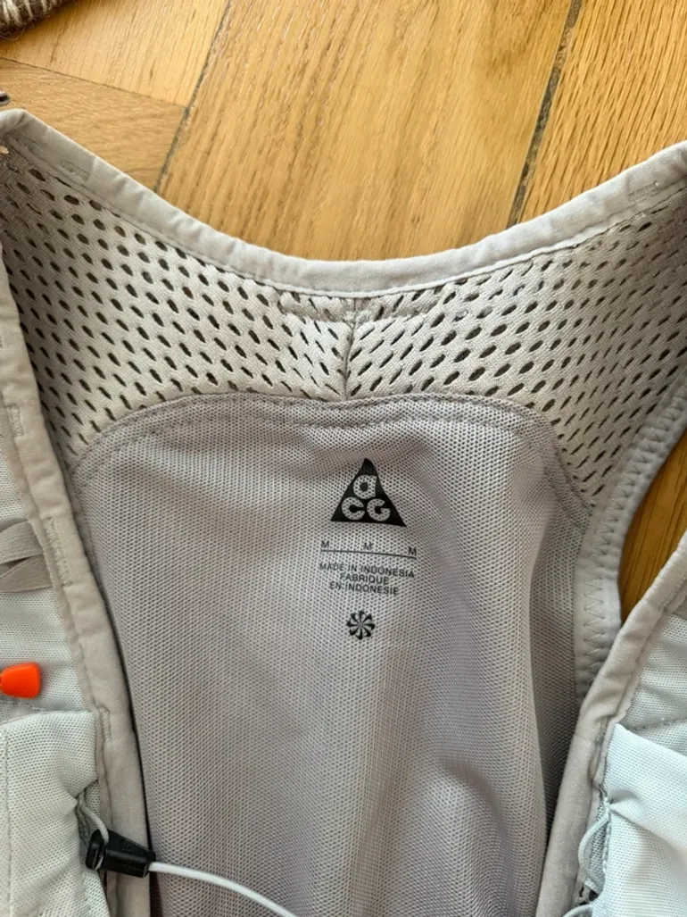 Used Nike ACG Trailweste bike — image 3 of 3