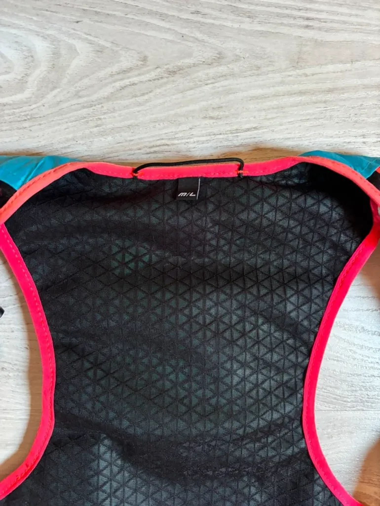 Gebrauchtes Dynafit Alpine Vest 9 bike — Bild 9 von 11