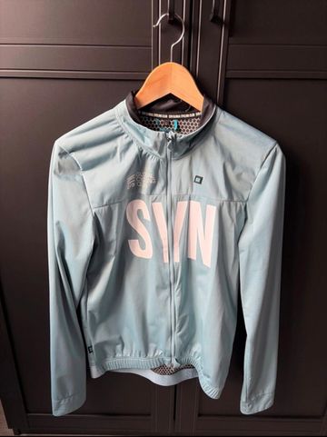 Used Biehler Defender Club Jacket Menthol 2025 bike — image 4 of 4