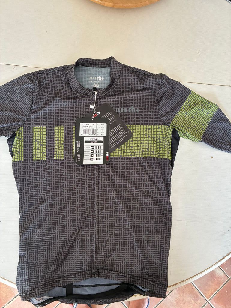 Used Rh+ super light Jersey prologic slimfit 2026 bike — image 1 of 7