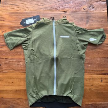 Brugt Q36.5 Adventure Tech Merino Jersey L// New!! 50% OFF!! 2026 bike