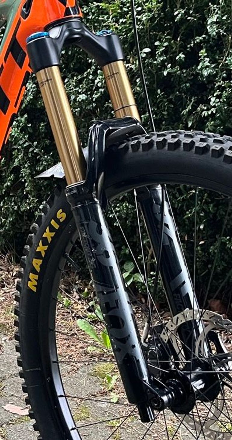 Fox Factory 36 Kashima Grip 2 Fork 2020 bike d'occasion — image 1 sur 2