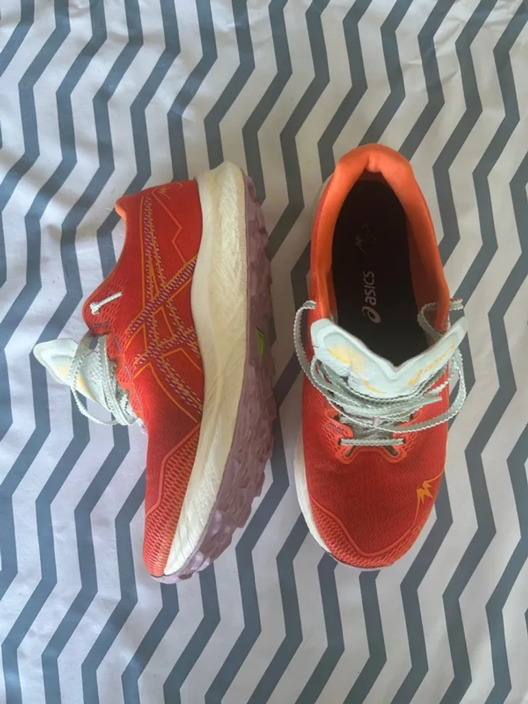 Asics Fuji Speed 3 bike d'occasion — image 3 sur 5