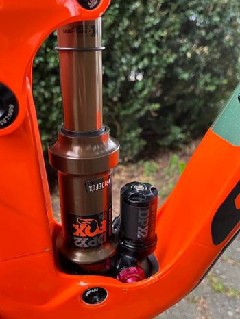Fox Float DPX2 Kashima 2020 bike d'occasion
