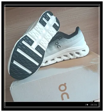 Tweedehands On Running shoes bike — afbeelding 2 van 5