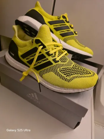 Tweedehands Adidas UltraBoost bike