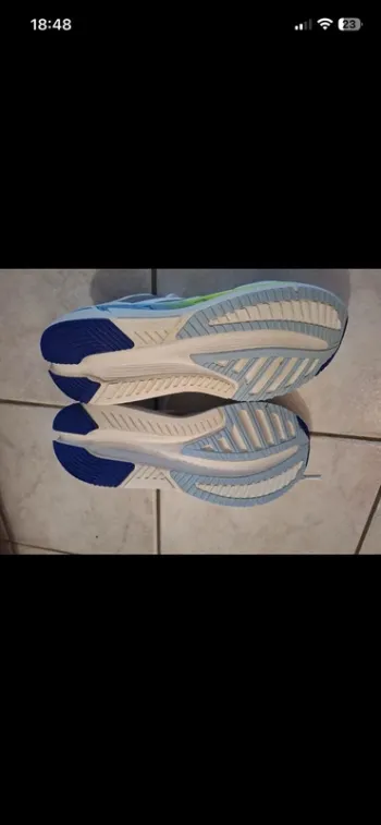 Tweedehands Adidas Adistar 3 bike — afbeelding 2 van 4