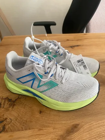 New Balance Sneakers Taille 42 bike de segunda mano