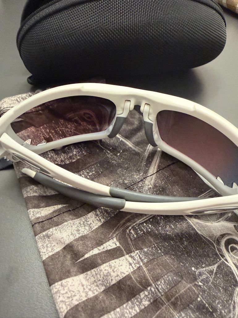 Used Oakley Jawbone Cycling Sunglasses 2022 bike — image 3 of 5