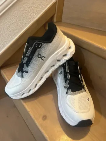 Gebrauchtes On Running shoes bike