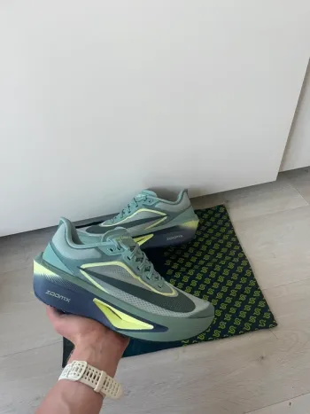 Nike Zoom Fly 6 bike de segunda mano