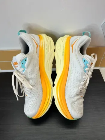 Używany Hoka Bondi 8 bike — zdjęcie 4 z 13