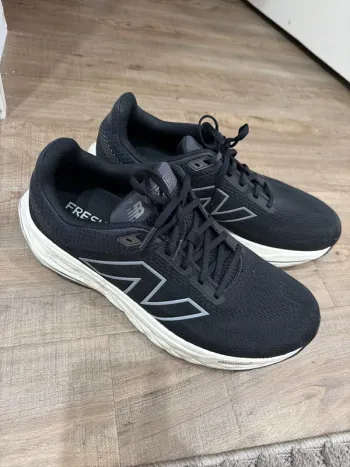 New Balance Sneakers bike usato