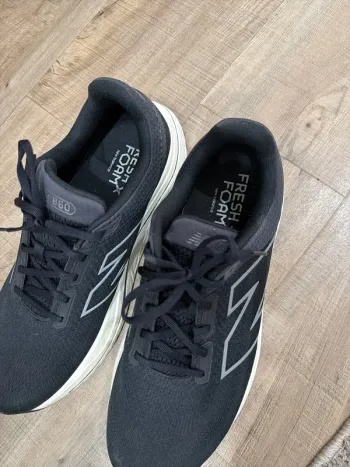 New Balance Sneakers bike usato — immagine 4 di 6