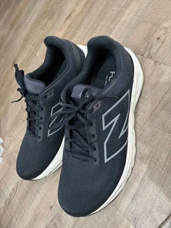 New Balance Sneakers bike usato — immagine 6 di 6