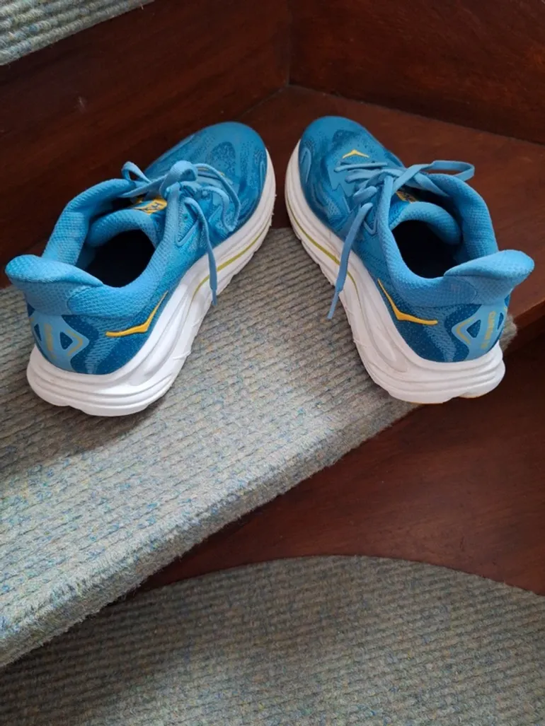Hoka Clifton 10 bike de segunda mano — imagen 4 de 5