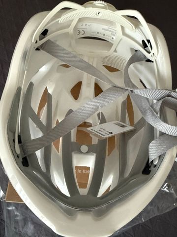 Used ABUS StormChaser ACE Helmet 2026 bike — image 8 of 10