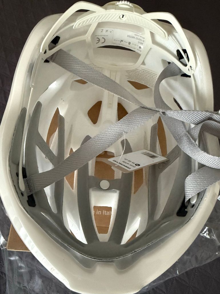 Used ABUS StormChaser ACE Helmet 2026 bike — image 8 of 10