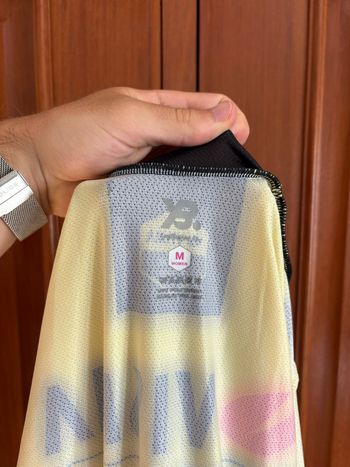 Used Yellow b. Visma Lease a Bike Vest M 2025 bike — image 6 of 6