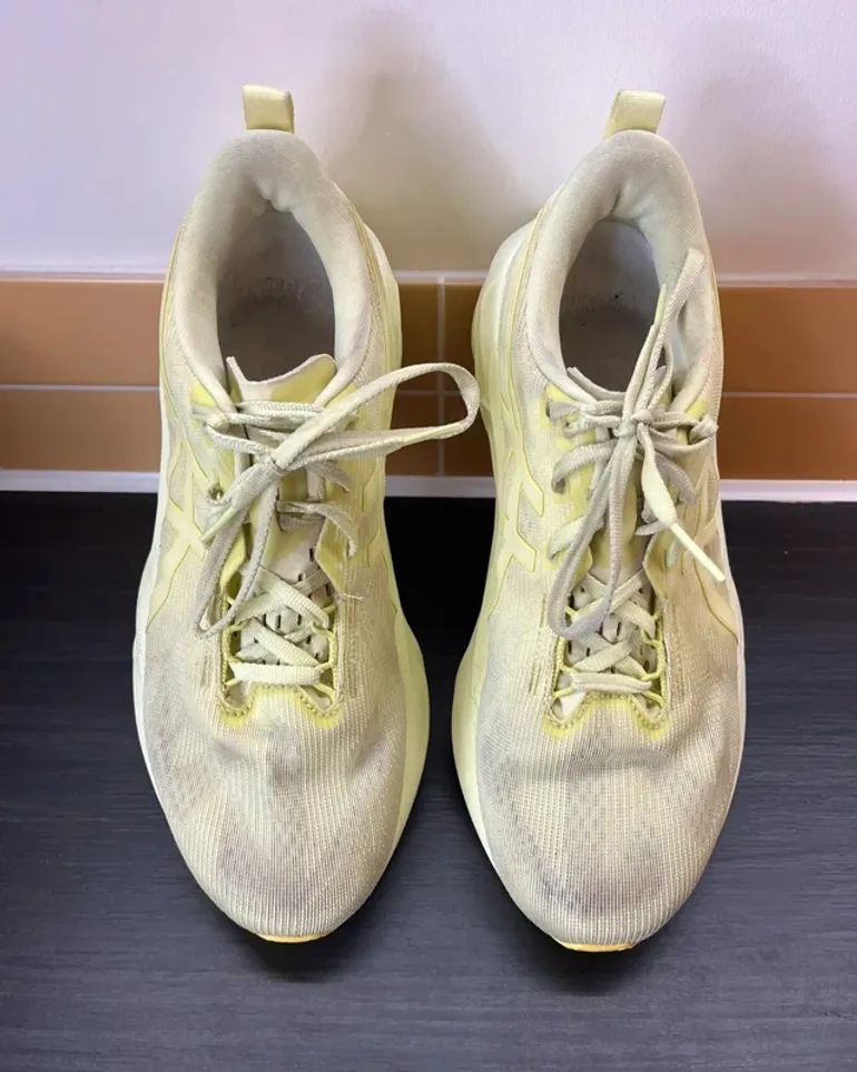 Tweedehands Asics Novablast 5 bike — afbeelding 2 van 13