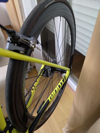 Used Campagnolo 45mm Tubular Carbon Wheels bike — image 3 of 4