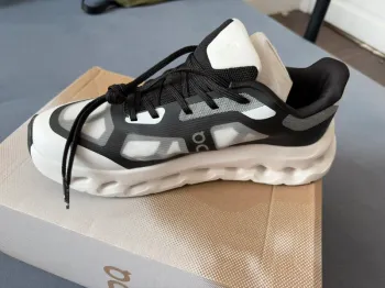 Gebrauchtes On Running Cloud bike