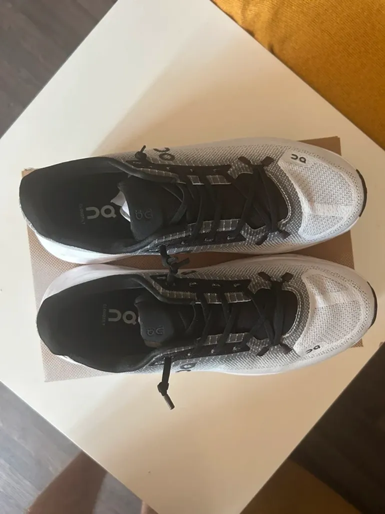 Gebrauchtes On Running Shoes size 42 bike — Bild 2 von 4
