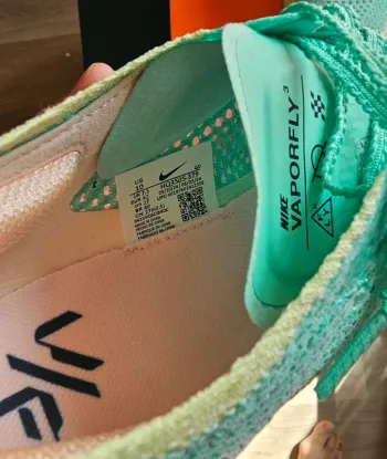 Used Nike Vaporfly Next %3 bike — image 4 of 5