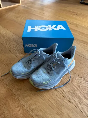 Gebrauchtes Hoka Clifton 9 bike